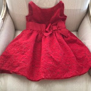 Beautiful holiday dress send me an offer